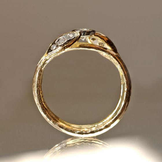 Goldring Embrace